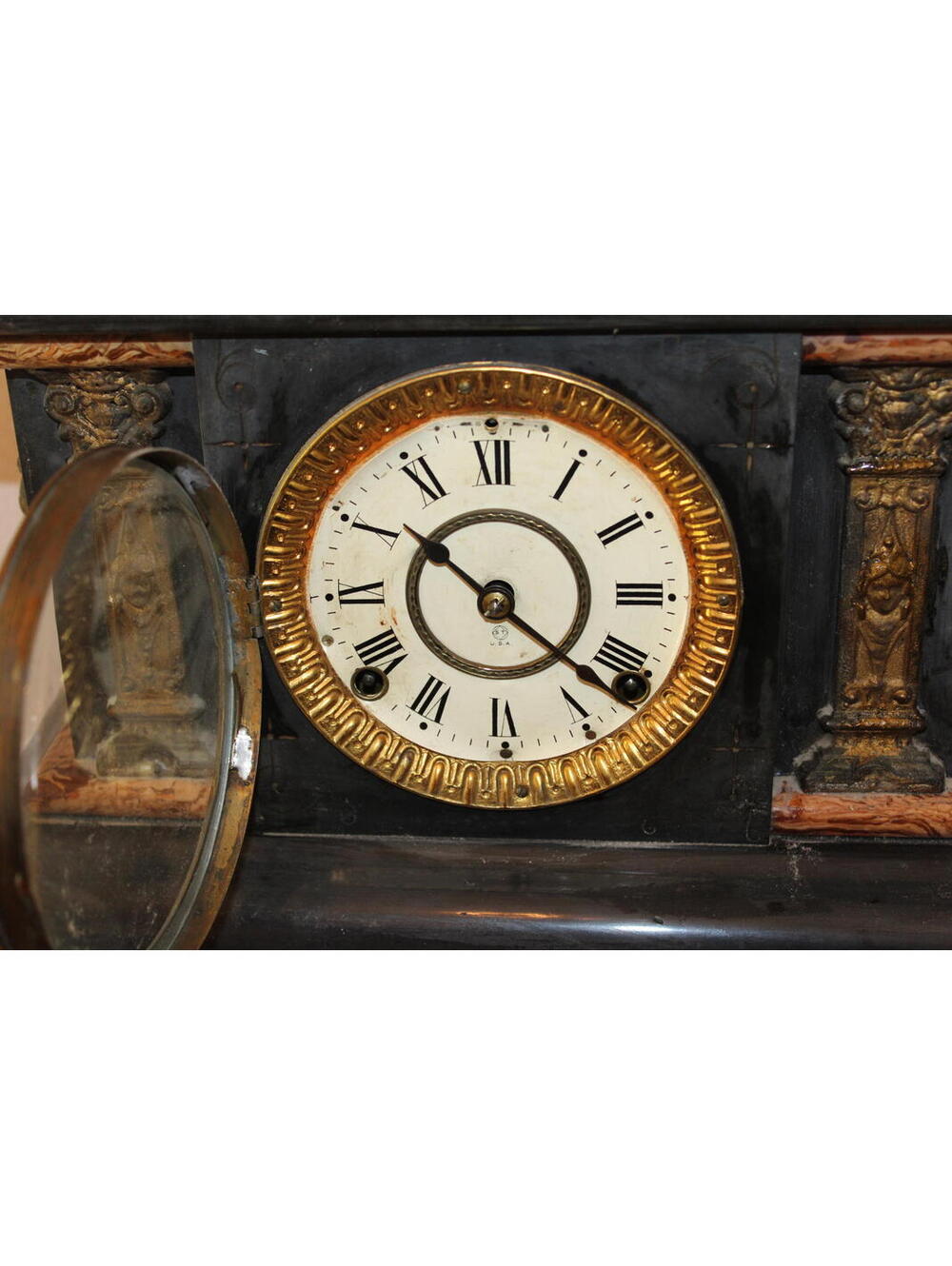 Antique Seth Thomas Adamantine Mantel Clock – Key Wind – Late 1800s - Picture 3 of 7